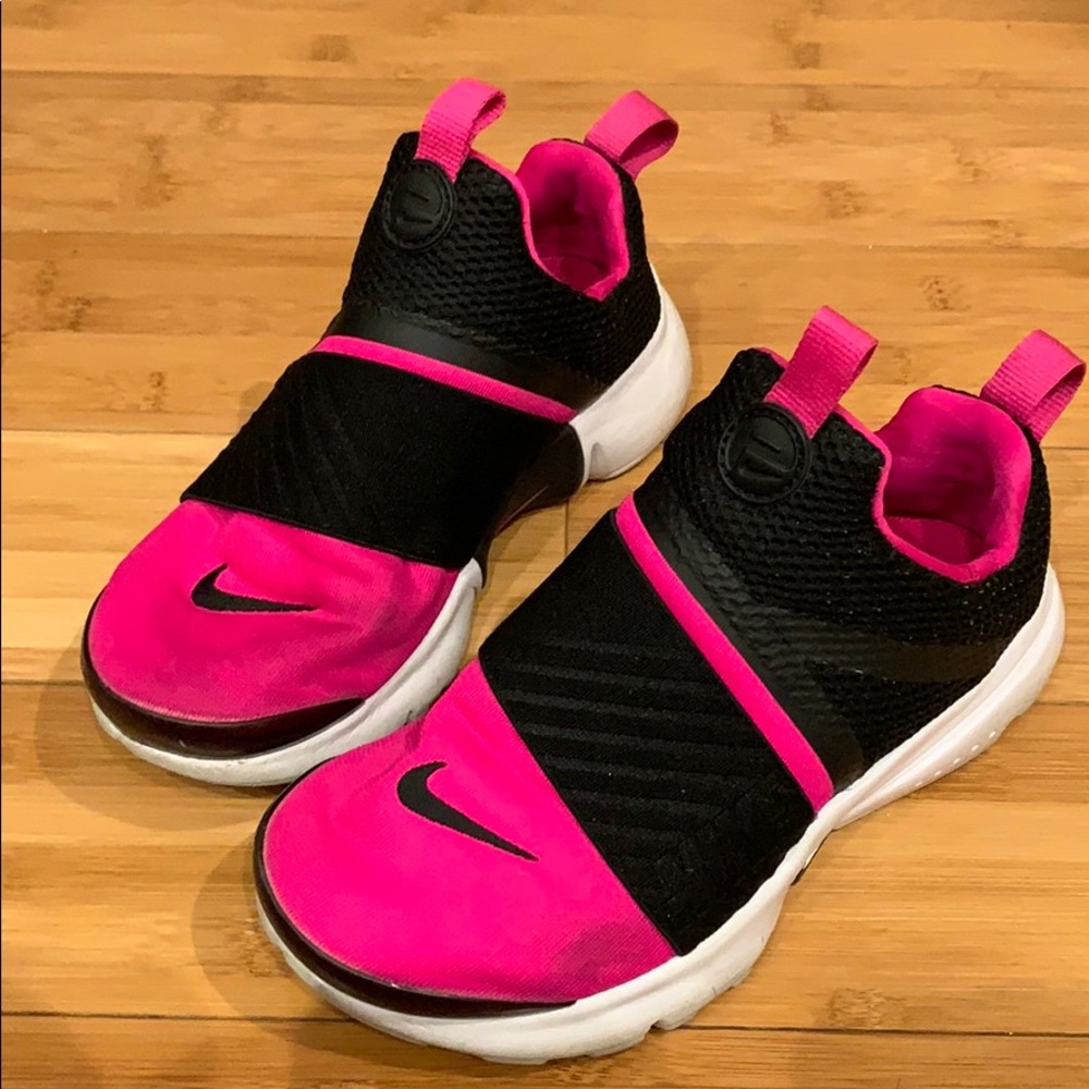 Girl Nike prestos
